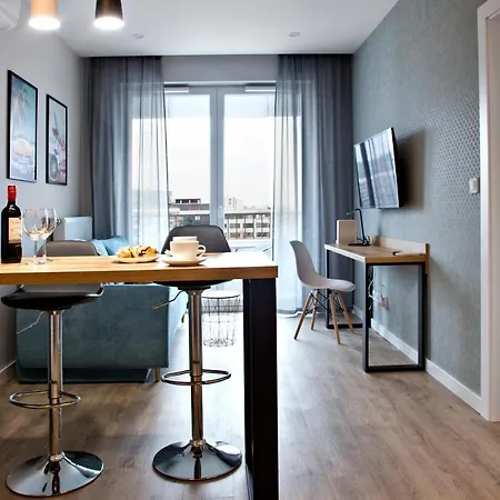 Komputerowa Street P&o C7 * Varsovie